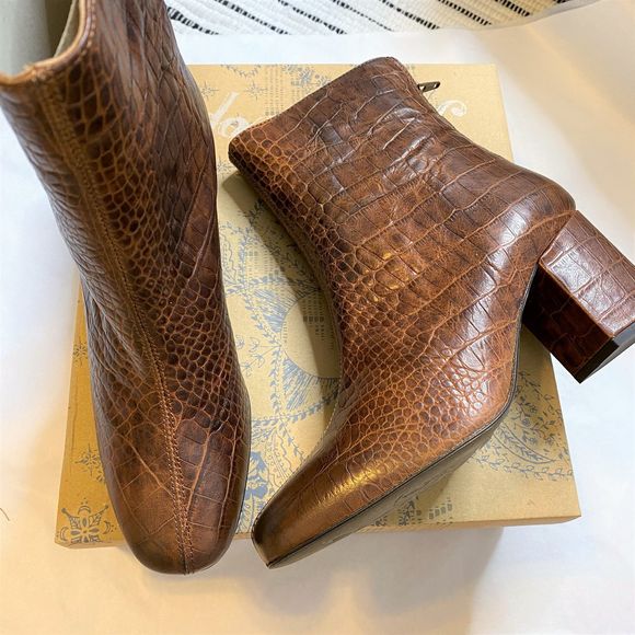 Free People - NIB Cecile Brown Faux Croc Booties - Picture 2 of 11